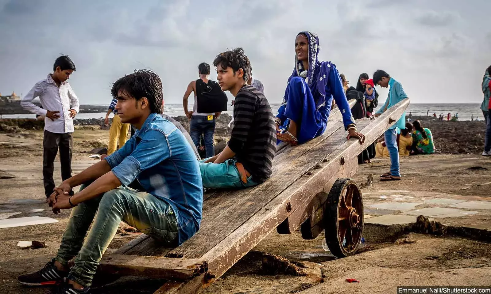 தொற்றின் தாக்கம்: 9 மாதங்கள் ஆகியும் அதிக இளம் தொழிலாளர்கள் வேலையின்றி உள்ளனர் தொற்றின் தாக்கம்: 9 மாதங்கள் ஆகியும் அதிக இளம் தொழிலாளர்கள் வேலையின்றி உள்ளனர்