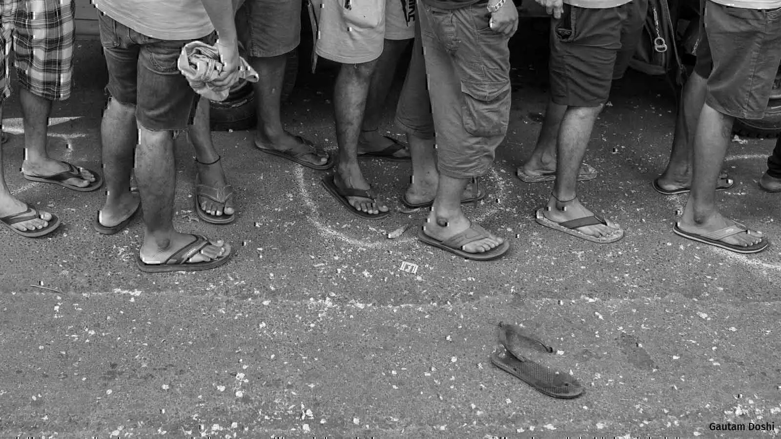 புலம்பெயர்ந்தோர் துயரத்தை பட்ஜெட் ஒப்புக்கொள்கிறது, ஆனால் முக்கியப்பகுதிகளில் ஒதுக்கீடு குறைவு