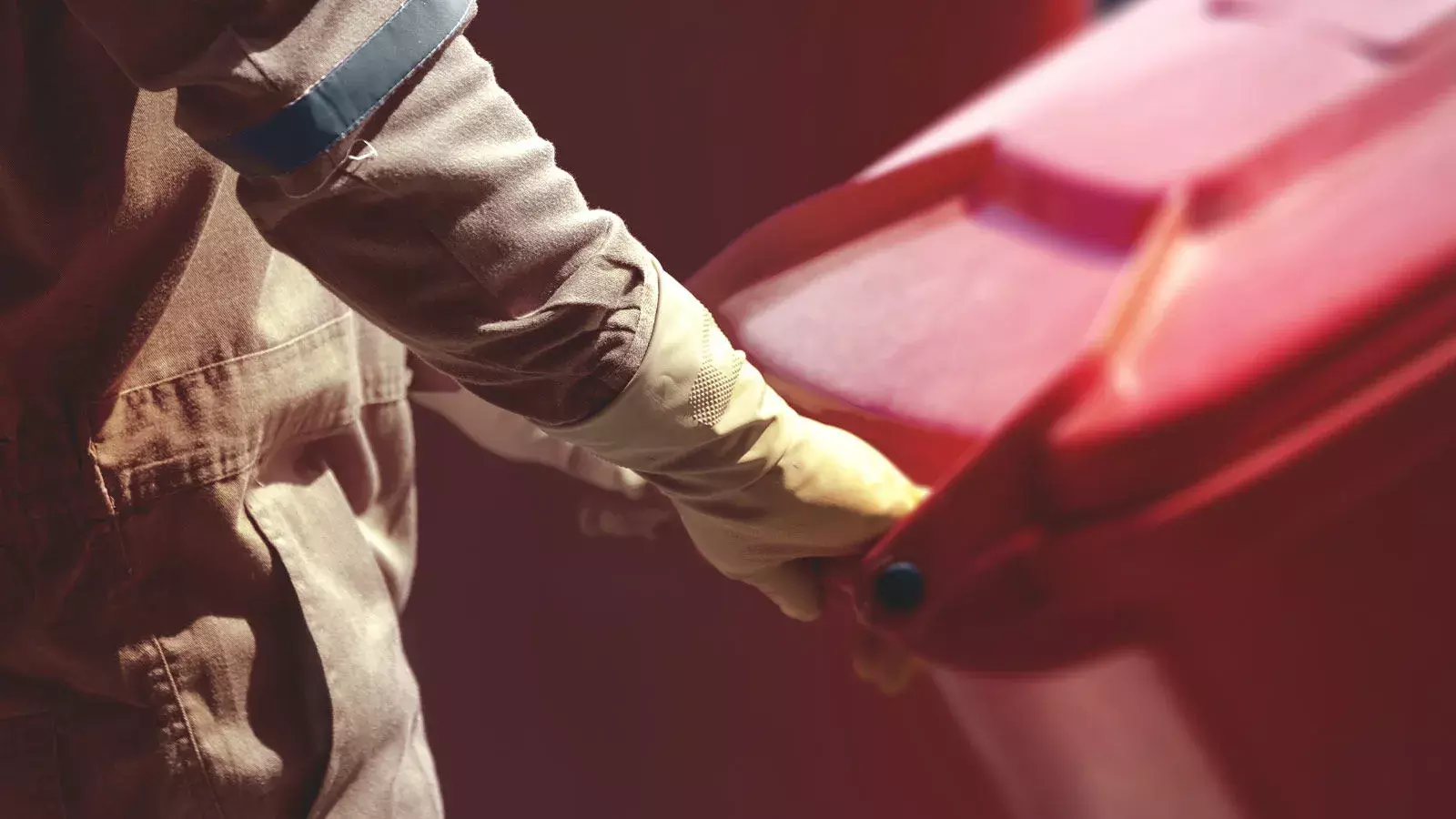 தடுப்பூசி வீணடிப்பில் கேரளா ஜீரோ, தமிழ்நாடு டாப் ஆனது எப்படி தடுப்பூசி வீணடிப்பில் கேரளா ஜீரோ, தமிழ்நாடு டாப் ஆனது எப்படி