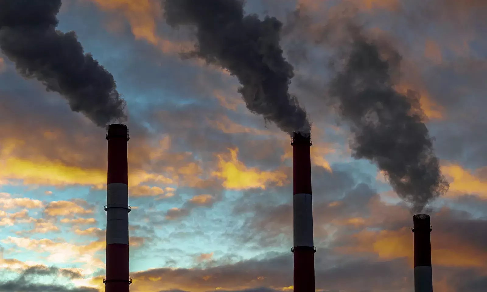 விளக்கம்: காற்று மாசுபாட்டைக் குறைக்க சூரத்தின் உமிழ்வு வர்த்தக திட்டம் எவ்வாறு செயல்படுகிறது விளக்கம்: காற்று மாசுபாட்டைக் குறைக்க சூரத்தின் உமிழ்வு வர்த்தக திட்டம் எவ்வாறு செயல்படுகிறது