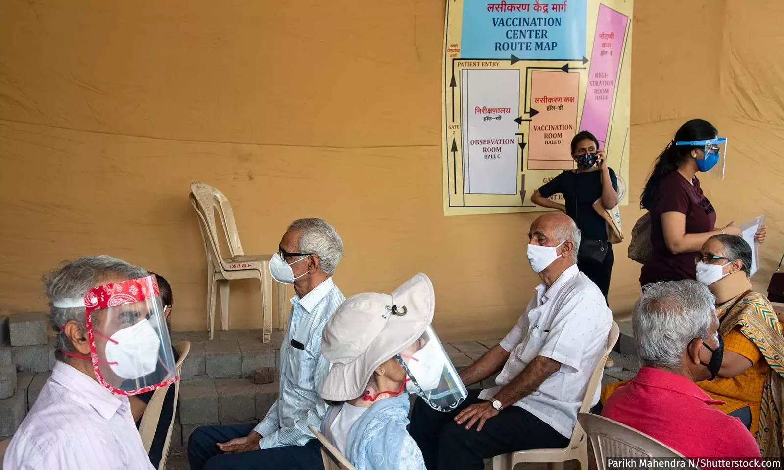 கோவிட்-19 தடுப்பூசி: நோய் எதிர்ப்பு சக்தி குறைவதால் ஏற்படும் விளைவுகளை இந்தியா சந்திக்கத் தொடங்குகிறதா? கோவிட்-19 தடுப்பூசி: நோய் எதிர்ப்பு சக்தி குறைவதால் ஏற்படும் விளைவுகளை இந்தியா சந்திக்கத் தொடங்குகிறதா?