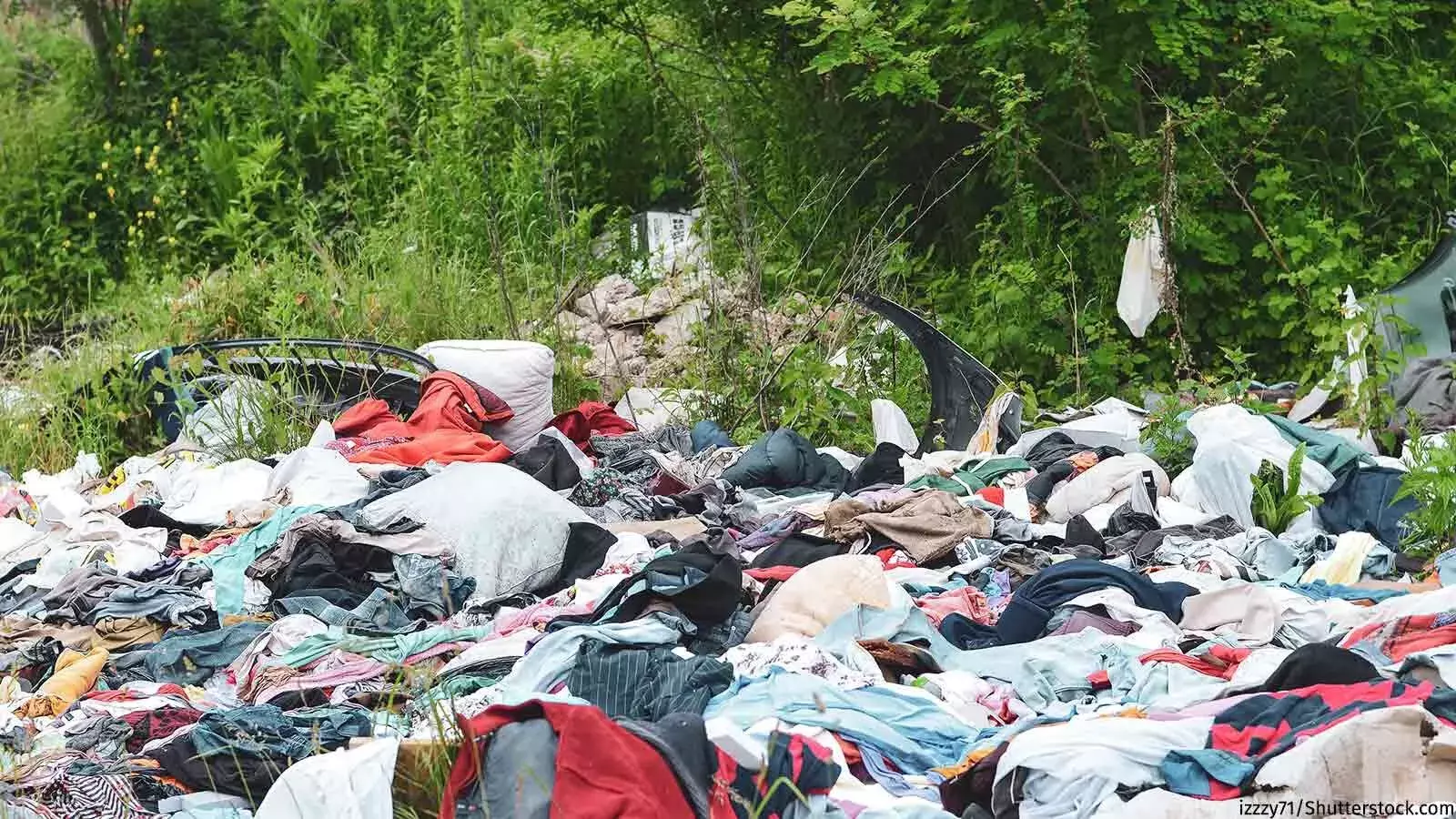 காலநிலை மாற்றம்: ஃபாஸ்ட் ஃபேஷன் எவ்வாறு சுற்றுச்சூழலை பாதிக்கிறது காலநிலை மாற்றம்: ஃபாஸ்ட் ஃபேஷன் எவ்வாறு சுற்றுச்சூழலை பாதிக்கிறது