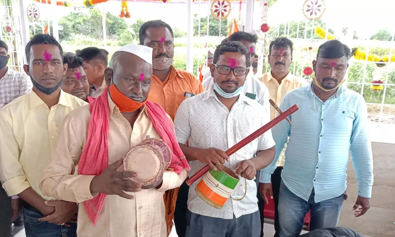 கல்வியும் காலி வயிறும்: தாவரி கோசாவிகள் மற்றும் பிற நாடோடி பழங்குடியினரின் போராட்டம் கல்வியும் காலி வயிறும்: தாவரி கோசாவிகள் மற்றும் பிற நாடோடி பழங்குடியினரின் போராட்டம்