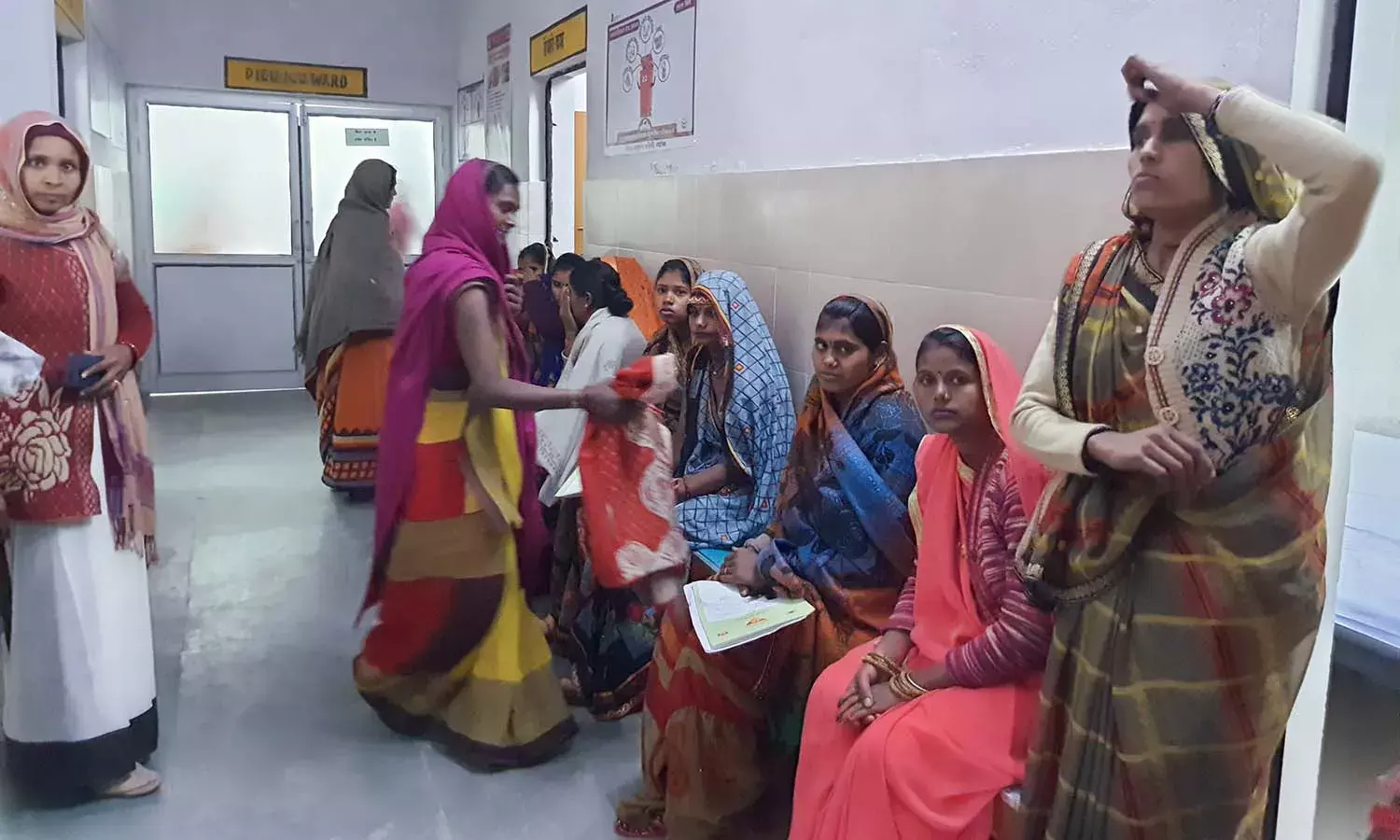 ஆண்களுக்கு வாசெக்டமி செய்து கொள்ள அஞ்சுவதால் குடும்பக் கட்டுப்பாடு பெண்களின் சுமையாகிறது ஆண்களுக்கு வாசெக்டமி செய்து கொள்ள அஞ்சுவதால் குடும்பக் கட்டுப்பாடு பெண்களின் சுமையாகிறது