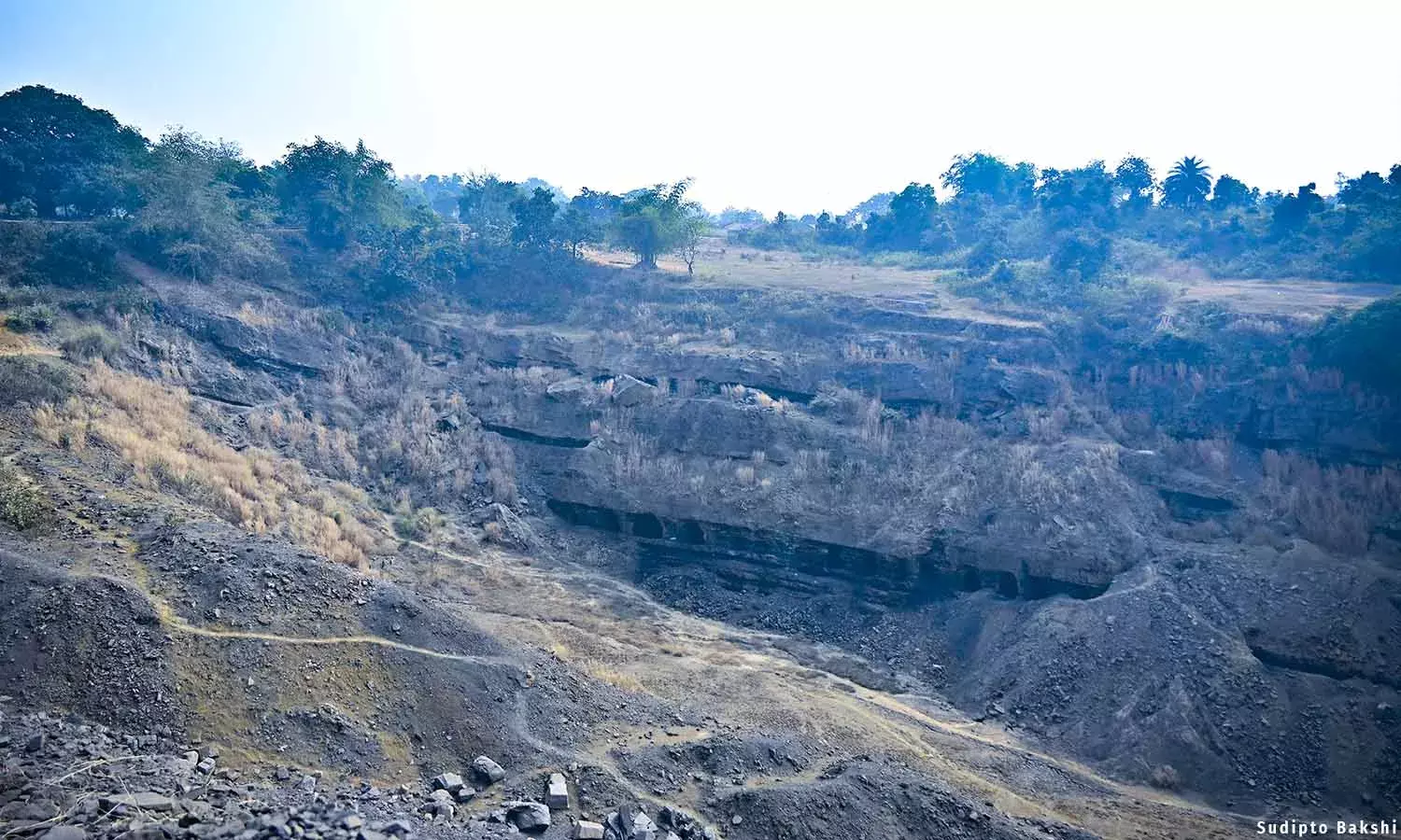 ஆசியாவின் மிகப்பெரிய முன்மொழியப்பட்ட நிலக்கரி சுரங்கத்தை எதிர்க்கும் பழங்குடி மக்கள்