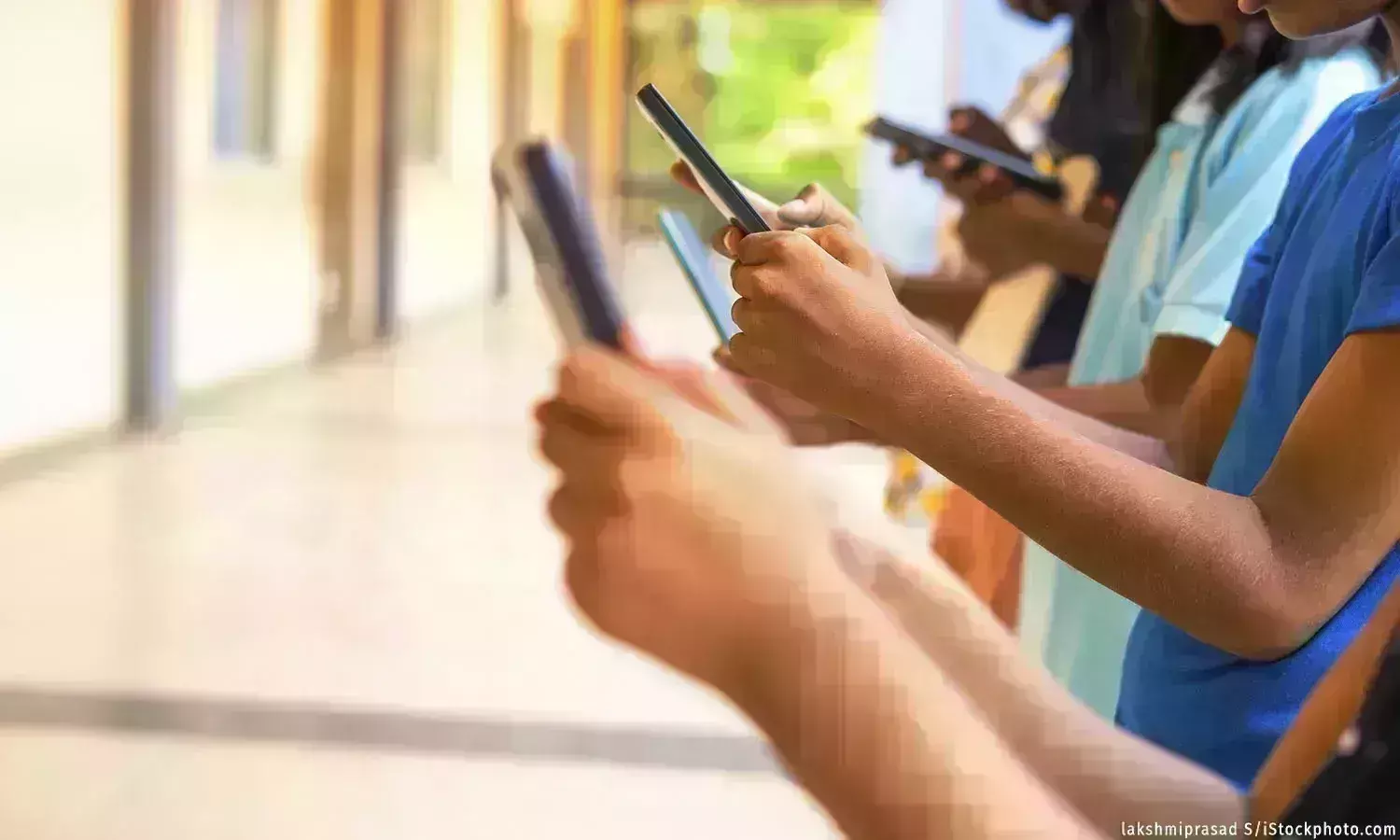 பள்ளிகளில் சிறந்த ஊடகம், டிஜிட்டல் மற்றும் தகவல் கல்வியறிவுக்கான தேவை