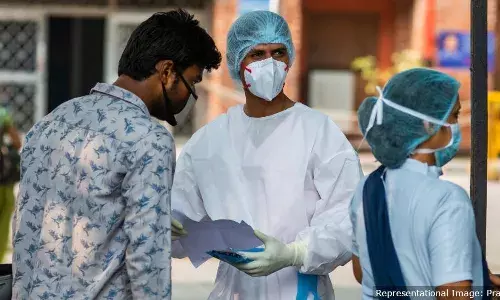 மாநில அரசுகளின் நடவடிக்கையால் ‘அதிகரித்த’ கோவிட் -19 சிகிச்சை கட்டணம் குறைப்பு மாநில அரசுகளின் நடவடிக்கையால் ‘அதிகரித்த’ கோவிட் -19 சிகிச்சை கட்டணம் குறைப்பு