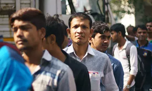 ஆயிரக்கணக்கான வேலையிழப்பு, இந்திய மக்கள்தொகையின் லாபப்பங்கிற்கு அபாயத்தை வெளிப்படுத்துகிறது