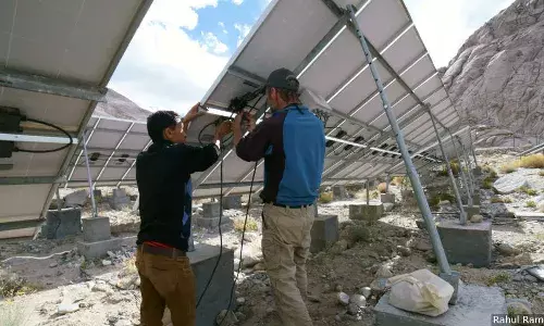 2022-23இல் இந்தியாவின் பரவலாக்கப்பட்ட புதுப்பிக்கத்தக்க தொழில்திறன் இரு மடங்காக அதிகரிக்கும் 2022-23இல் இந்தியாவின் பரவலாக்கப்பட்ட புதுப்பிக்கத்தக்க தொழில்திறன் இரு மடங்காக அதிகரிக்கும்