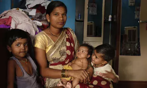 தாய்ப்பால் உரிமை: எப்படி ஸ்ரீராம்பூர் குழந்தைகள் ஊட்டச்சத்து குறைபாட்டில் இருந்து எப்படி தப்புகிறார்கள்? தாய்ப்பால் உரிமை: எப்படி ஸ்ரீராம்பூர் குழந்தைகள் ஊட்டச்சத்து குறைபாட்டில் இருந்து எப்படி தப்புகிறார்கள்?