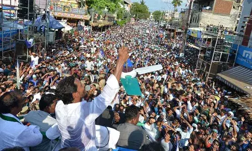 முதல்கட்ட தேர்தல் வேட்பாளர்களில் 32% கோடீஸ்வரர்கள், 49% பட்டதாரிகள், 17% பேர் குற்ற வழக்கு உள்ளவர்கள் முதல்கட்ட தேர்தல் வேட்பாளர்களில் 32% கோடீஸ்வரர்கள், 49% பட்டதாரிகள், 17% பேர் குற்ற வழக்கு உள்ளவர்கள்