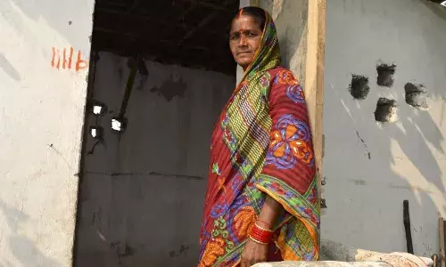 கழிப்பறை புரட்சி தண்ணீர், பணத்தை சேமிக்கிறது; ஆனால் தூய்மை பாரத இயக்க இலக்கால் இது புறந்தள்ளப்படுகிறது கழிப்பறை புரட்சி தண்ணீர், பணத்தை சேமிக்கிறது; ஆனால் தூய்மை பாரத இயக்க இலக்கால் இது புறந்தள்ளப்படுகிறது