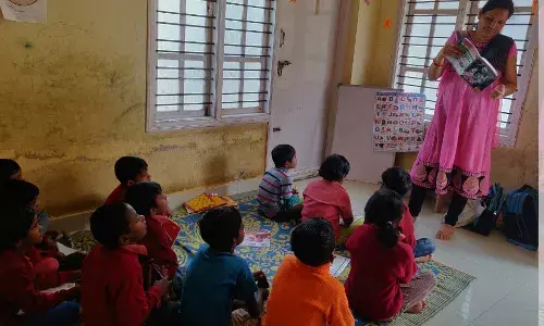 பெங்களூரு கன்னட பள்ளியில்  படிக்கும் வங்கமொழி பேசும் மாணவர்கள்; பருவநிலை மாற்றத்தால் மாய்ந்த தீவுகளில் இருந்து அகதிகளாக வருகை பெங்களூரு கன்னட பள்ளியில்  படிக்கும் வங்கமொழி பேசும் மாணவர்கள்; பருவநிலை மாற்றத்தால் மாய்ந்த தீவுகளில் இருந்து அகதிகளாக வருகை