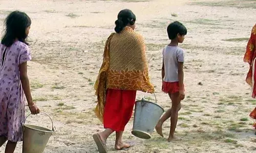 புவி வெப்பமடைதலை கட்டுப்படுத்தாவிட்டால் இந்தியா போன்ற நாடுகளுக்கு  உணவு, தண்ணீர், நோய் ஆபத்து: ஐ.நா. அறிக்கை புவி வெப்பமடைதலை கட்டுப்படுத்தாவிட்டால் இந்தியா போன்ற நாடுகளுக்கு  உணவு, தண்ணீர், நோய் ஆபத்து: ஐ.நா. அறிக்கை